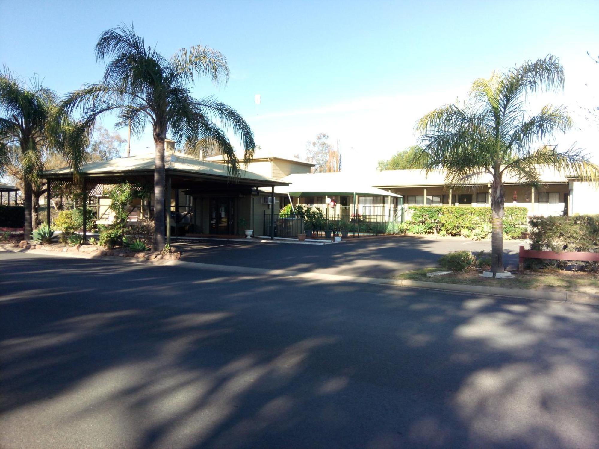 Lake Forbes Motel Esterno foto