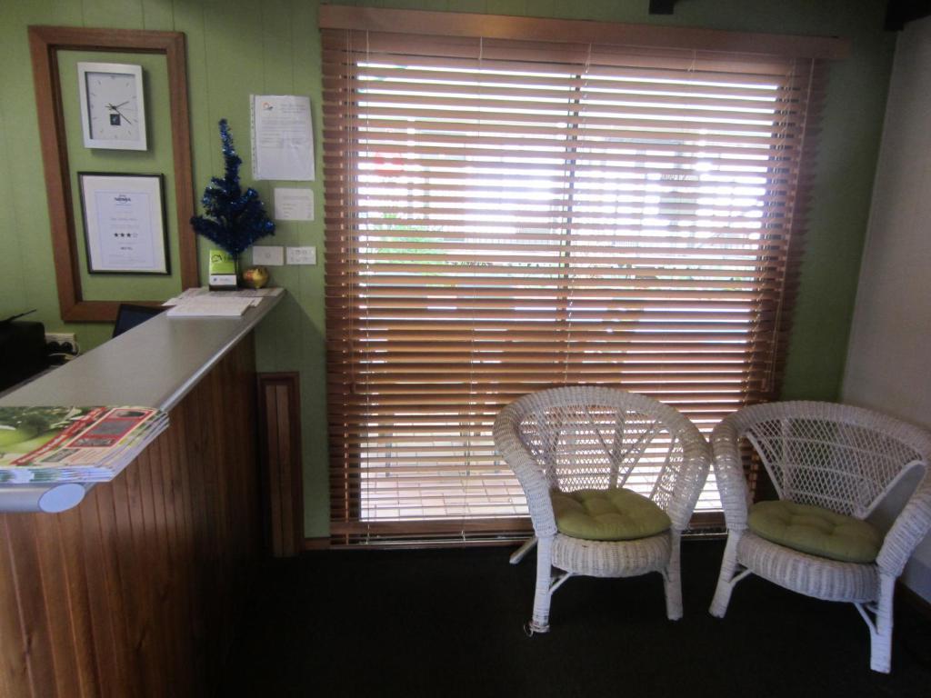 Lake Forbes Motel Esterno foto